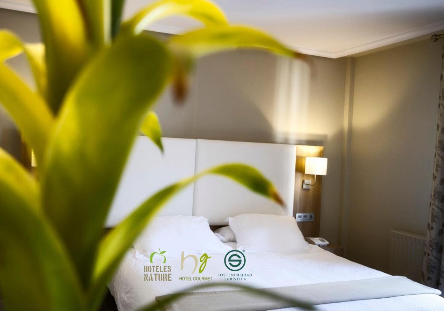 Hotel Los Lagos Nature Cangas de Onis Exterior photo