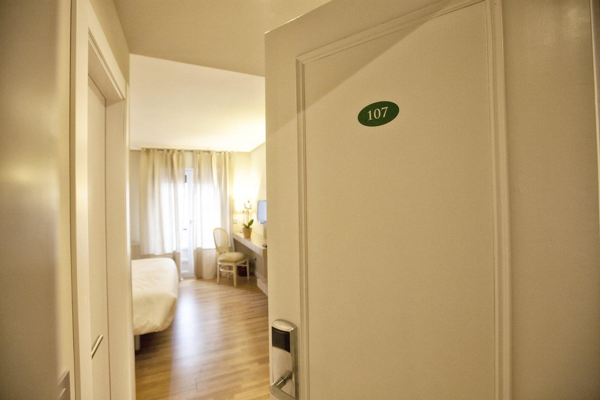 Hotel Los Lagos Nature Cangas de Onis Exterior photo